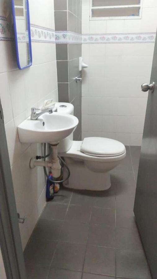 Rizqi Homestay Prima Presint 11 بوتراجايا المظهر الخارجي الصورة